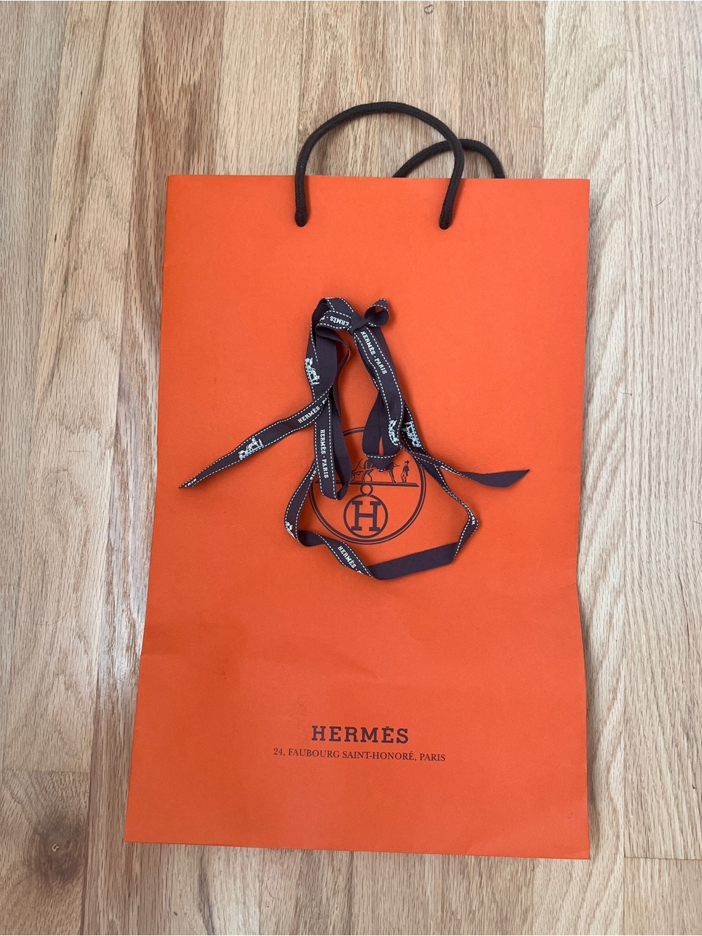 Hermes Shopping Bag from Paris plus ribbon - Picture 6 of 7